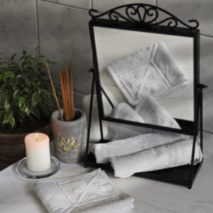 JN Hand Towel White - Image 3